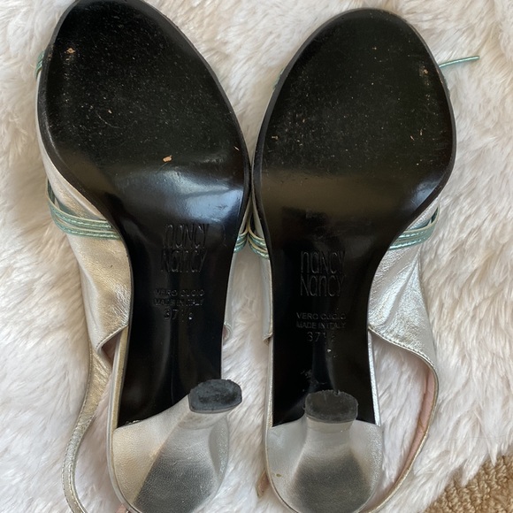 Stunning silver/blue heels!  Perfect party shoes - Picture 7 of 11